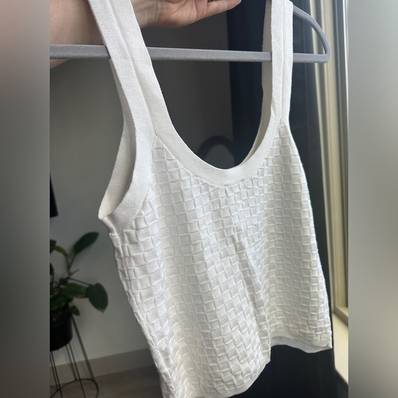 Abercrombie & Fitch Woven Style Cropped Tank - Picture 2 of 4